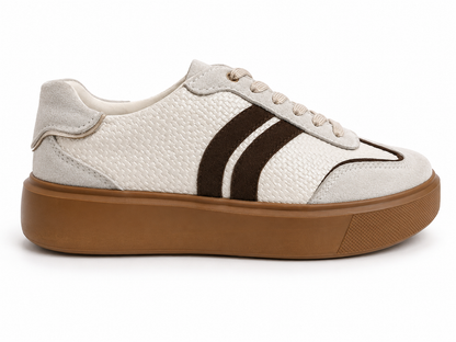 Tenis Oasis en carnaza gris y cafe y cuero en arena