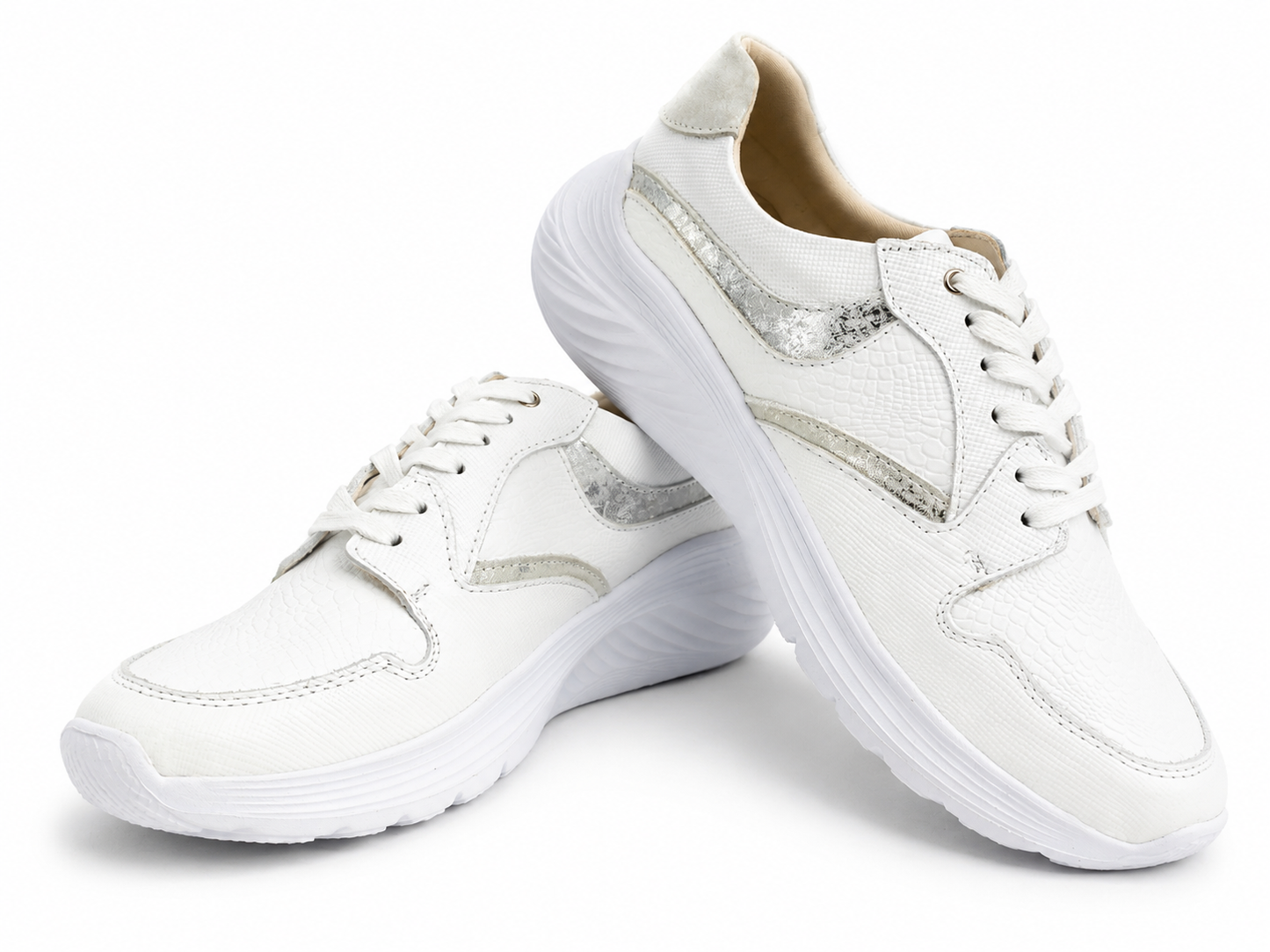 Tenis Génesis blanco y plata en cuero